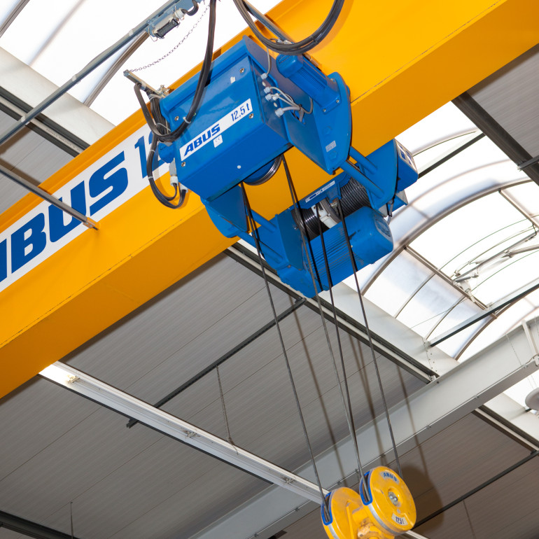 2 Gebaeude Reparaturwerk KranIMG 5391